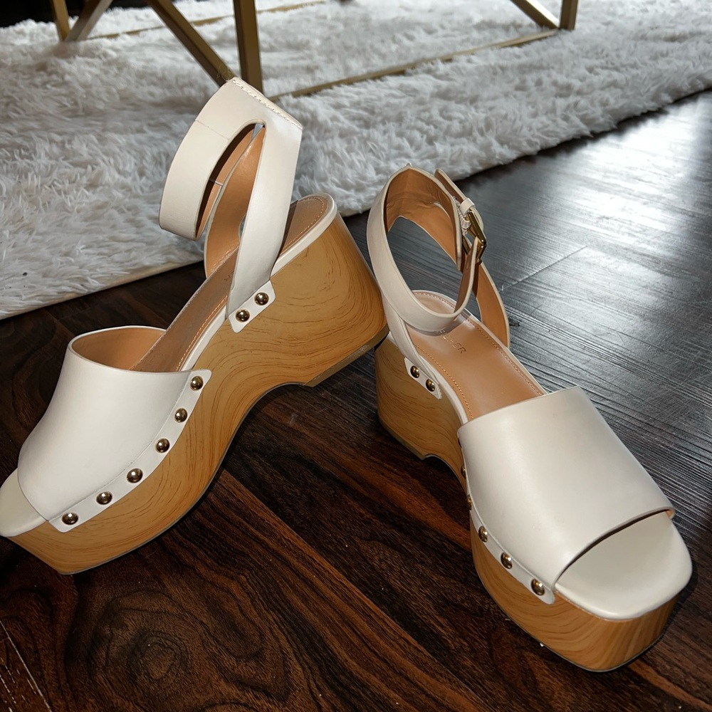 Marc Fisher Chunky Heeled Sandals